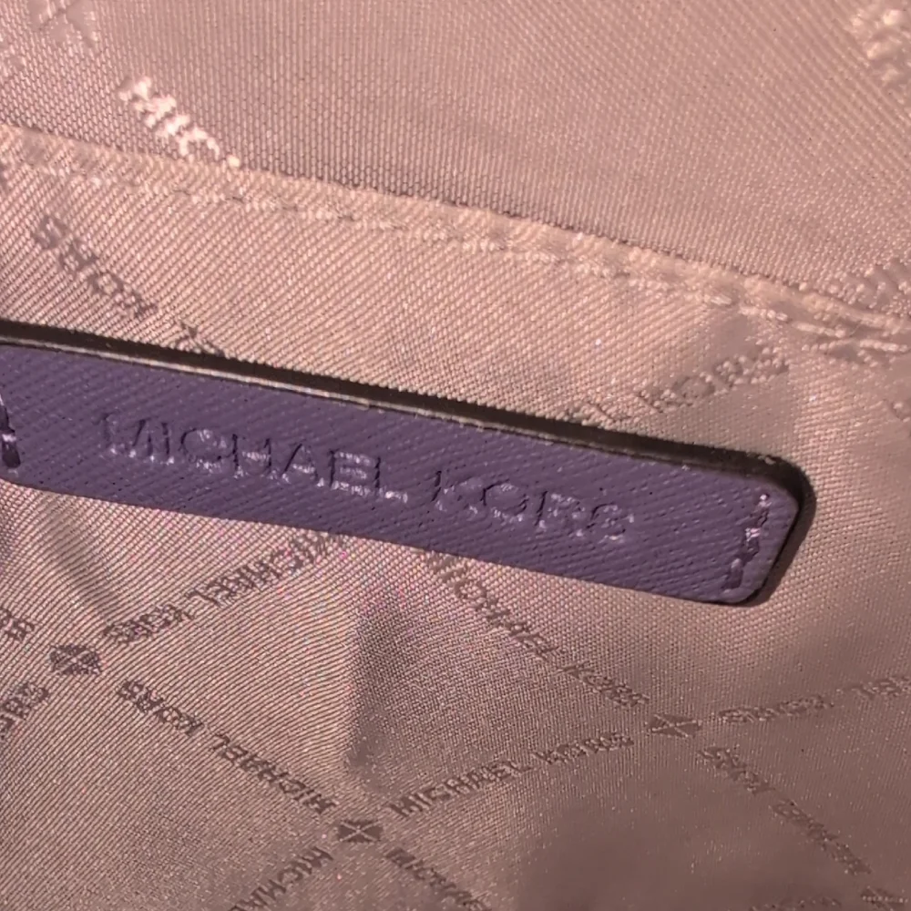 Michael Kors Jetset Xlarge Travel Wristlet With Pop Out Clutch  NWOT - Picture 6 of 12